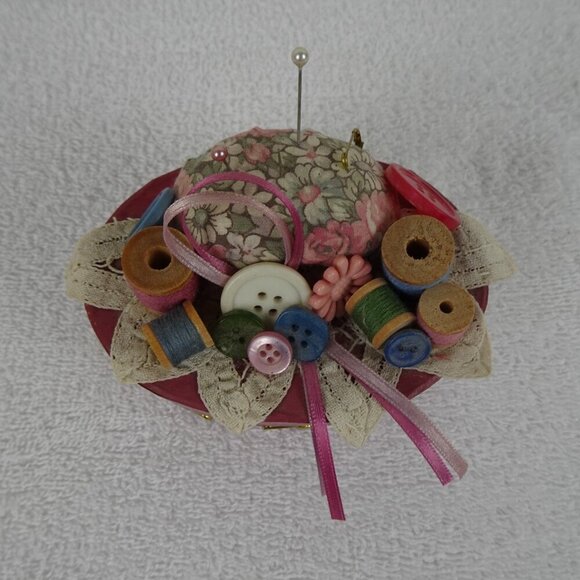 Vintage Sewing Box Pin Cushion Thread Button Organizer Storage 4 Inches Pink - Picture 2 of 10